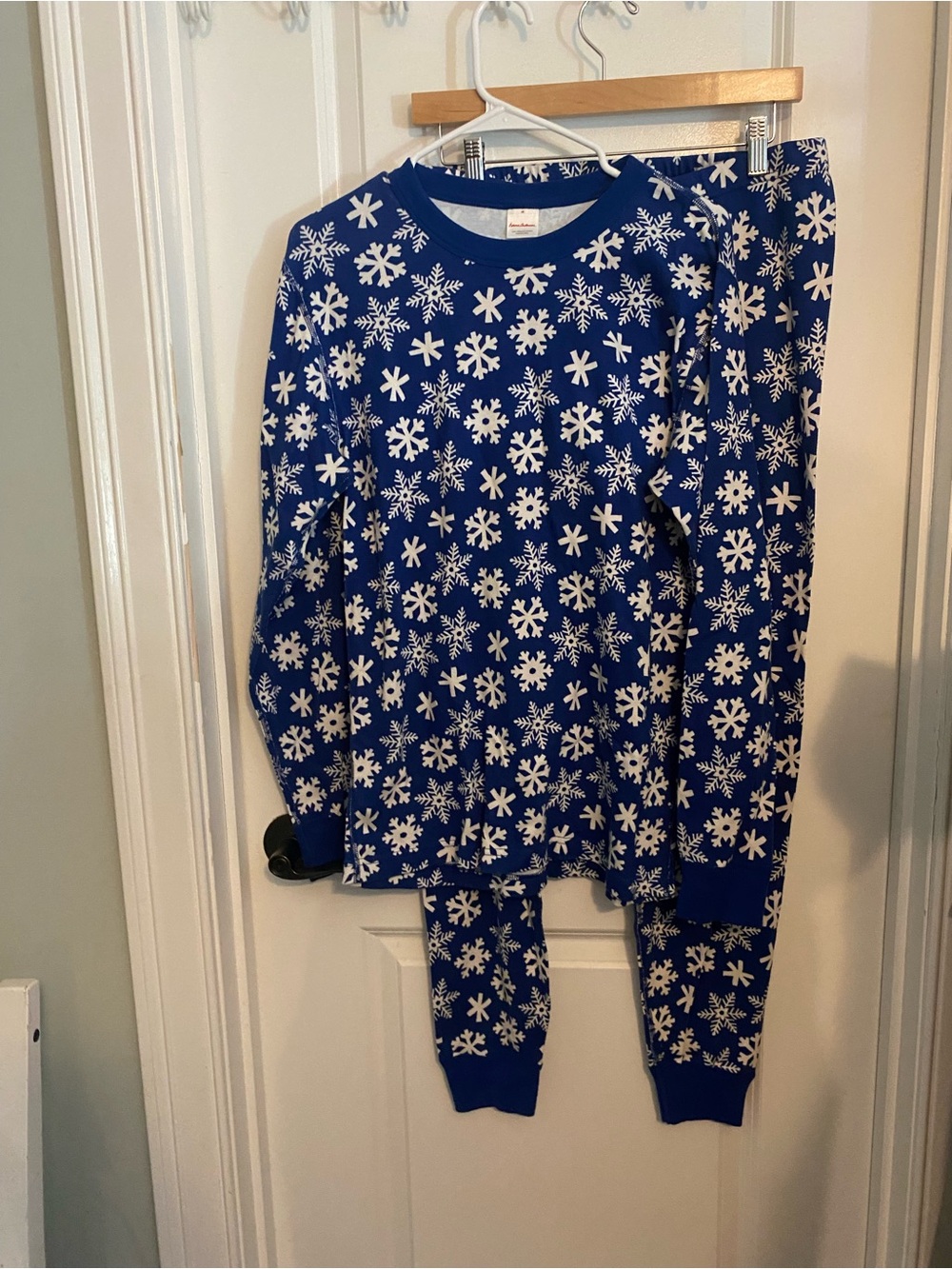 Hanna Andersson Royal Blue Snowflake Pajama Set Top M/Bottom L